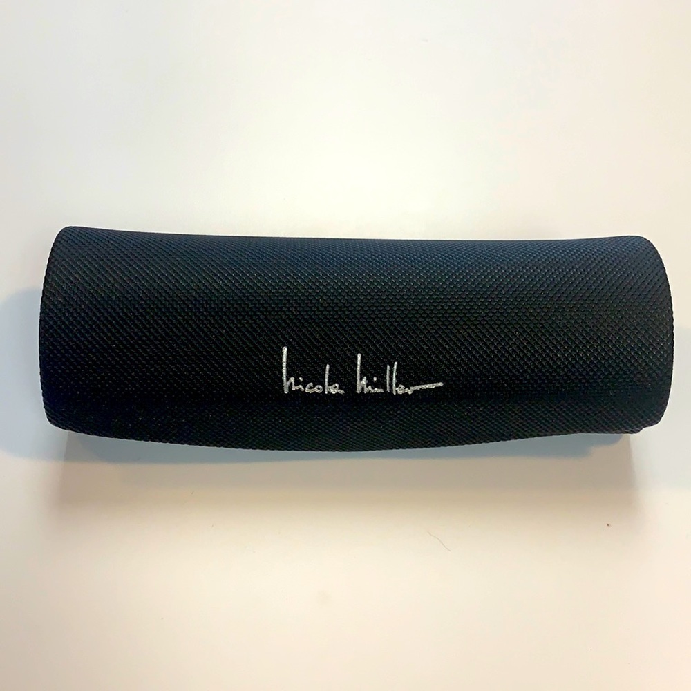 Nicole Miller eye/ Sunglass case Unisex